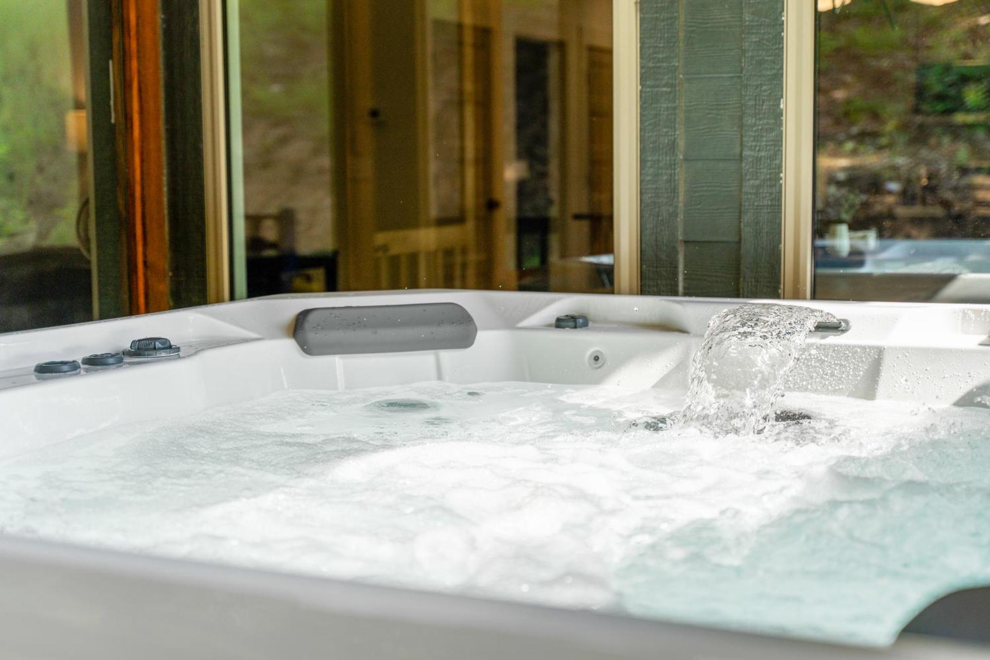 New Ozark Oasis Luxe Cabin Retreat With Hot Tub Hollister Buitenkant foto